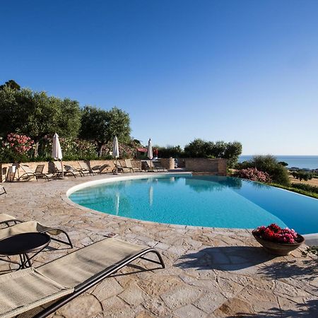 Pamperduto Country Resort Porto Potenza Picena Exterior photo