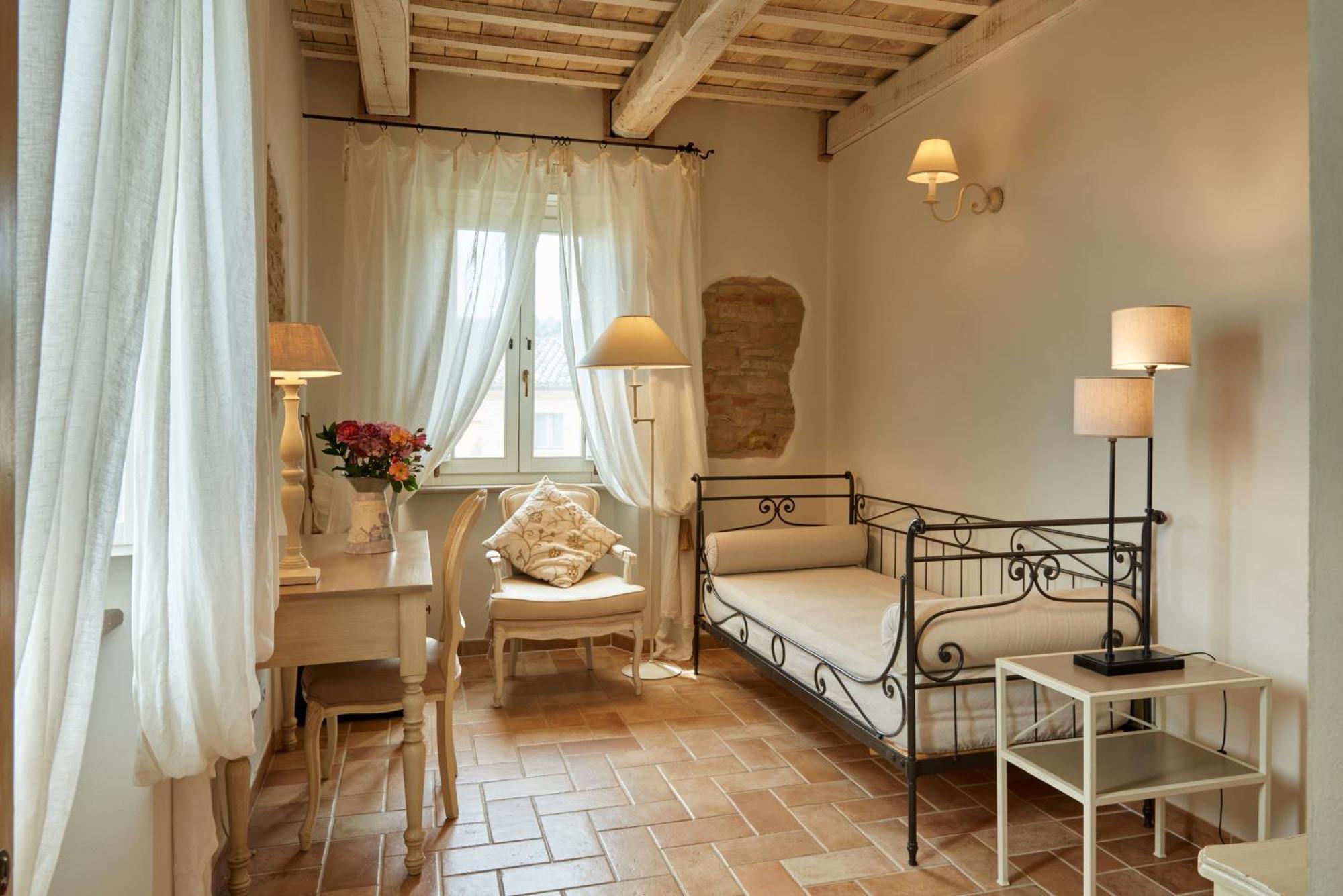 Pamperduto Country Resort Porto Potenza Picena Exterior photo